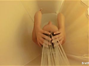 sumptuous blondie Brett Rossi takes a uber-cute shower